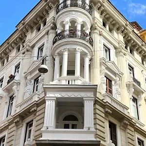 Le Petit Hotel Rome